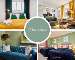 Large Leeds Home with Free Parking Sleeps 8